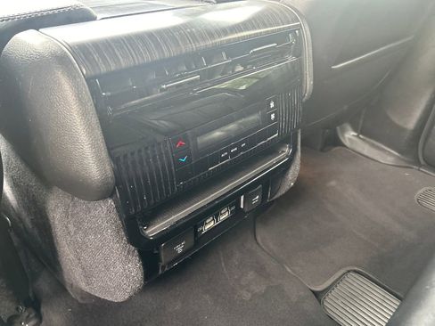 Used 2023 Jeep Wagoneer L Series II AWD/4WD image 22