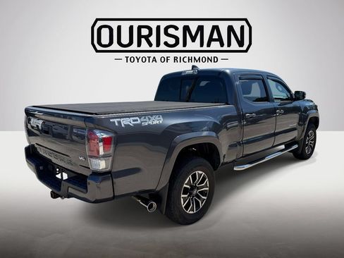 Used 2021 Toyota Tacoma TRD Sport w/ Technology Package AWD/4WD image 4