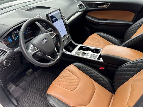 Certified 2024 Ford Edge Titanium w/ Titanium Elite Package image 7
