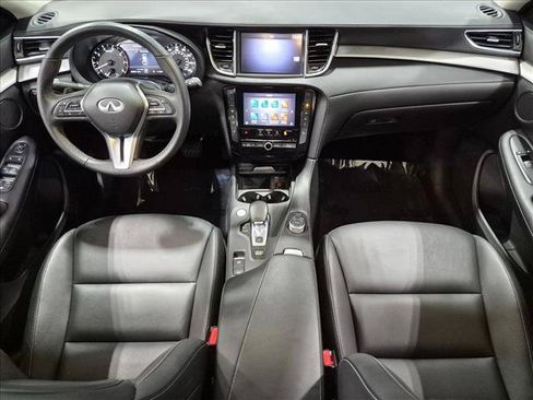 Used 2021 INFINITI QX50 Luxe FWD image 18