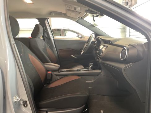 Certified 2024 Nissan Kicks SR FWD image 17