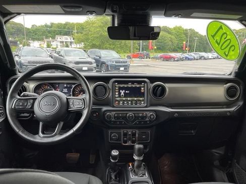 Used 2021 Jeep Wrangler Unlimited Sport AWD/4WD image 12