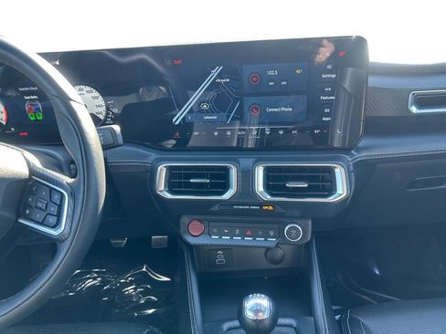 Used 2025 Ford Mustang GT Premium RWD image 12