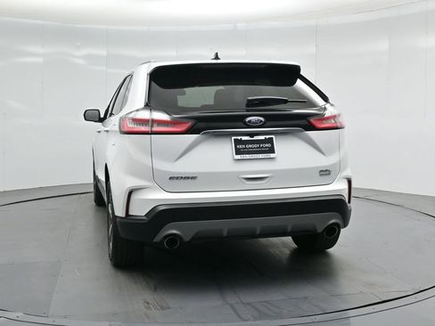 Used 2020 Ford Edge SEL w/ Convenience Package image 31