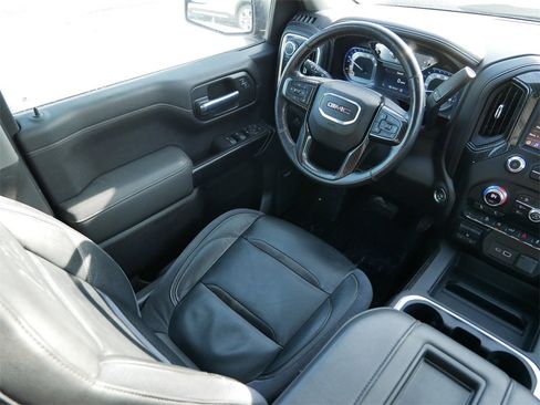 Used 2021 GMC Sierra 1500 Elevation w/ Preferred Package image 13