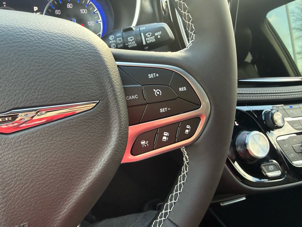 New 2026 Chrysler Pacifica Select FWD image 67