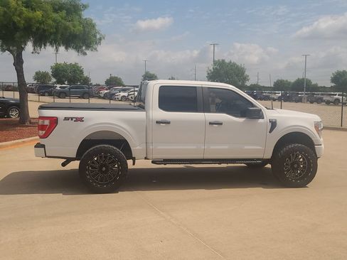 Used 2022 Ford F150 XL w/ STX Appearance Package RWD image 4