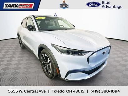 Certified 2025 Ford Mustang Mach-E Select w/ Comfort Package Lite