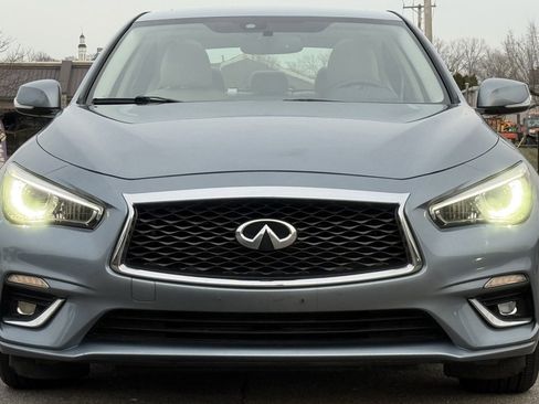 Used 2018 INFINITI Q50 Luxe w/ Essential Package (3.0T Luxe) image 9