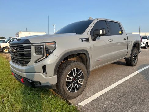 Used 2025 GMC Sierra 1500 AT4 w/ AT4 Premium Package AWD/4WD image 1