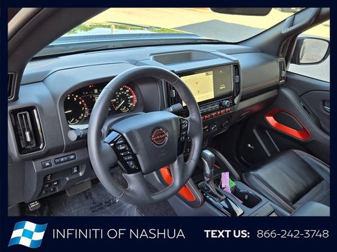 Used 2025 Nissan Frontier PRO-4X w/ Pro Premium Package AWD/4WD image 5