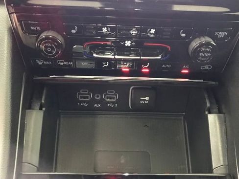 New 2025 Jeep Grand Cherokee Limited 4xe w/ Luxury Tech Group II image 19