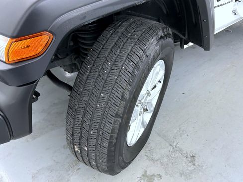 Certified 2023 Jeep Wrangler Sport S image 21