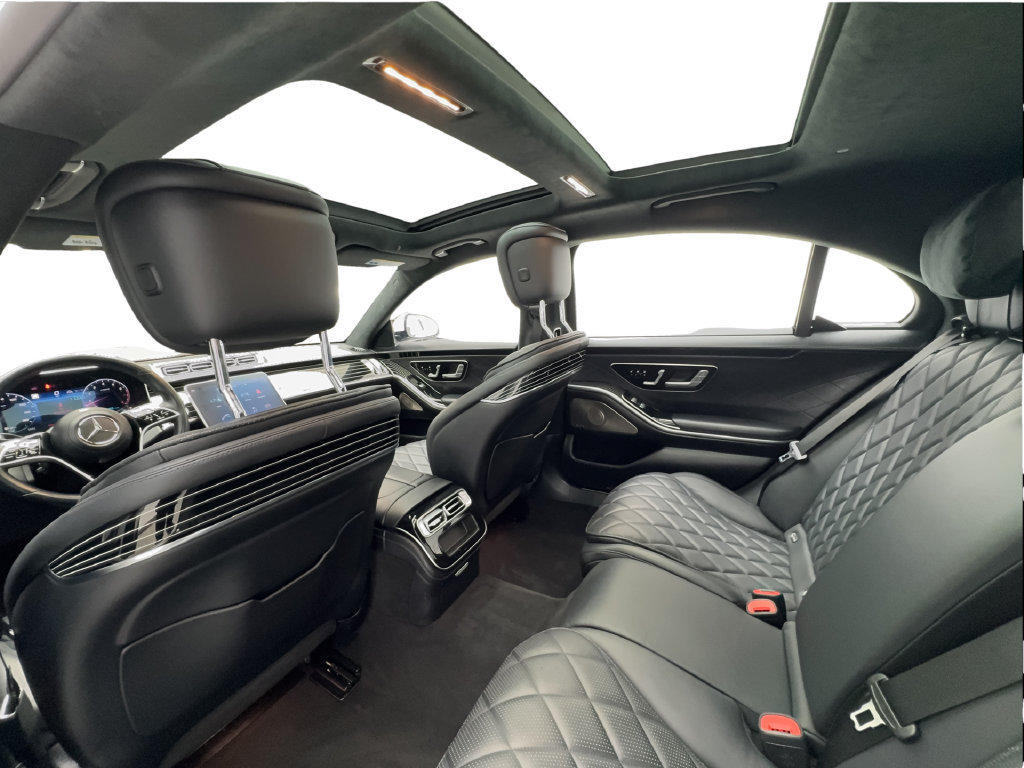 Used 2022 Mercedes-Benz S 500 4MATIC w/ AMG Line Package image 25