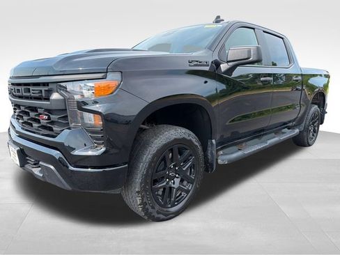 Used 2024 Chevrolet Silverado 1500 Custom Trail Boss w/ Turbomax Blackout Package AWD/4WD image 1