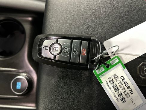Used 2025 Ford Explorer ST-Line w/ ST-Line Street Pack AWD/4WD image 22