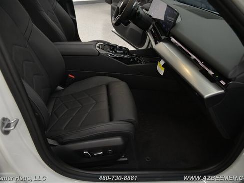 Used 2026 BMW 530i w/ M Sport Package image 19