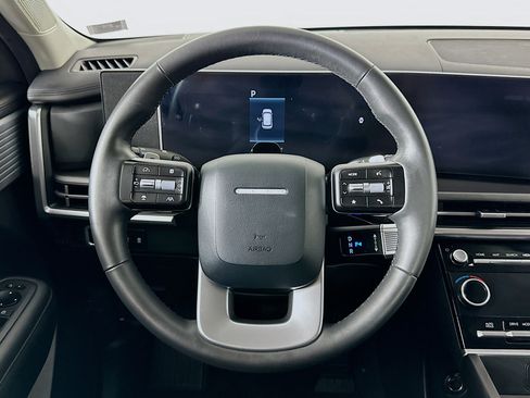 Used 2025 Hyundai Santa Fe SEL FWD image 18