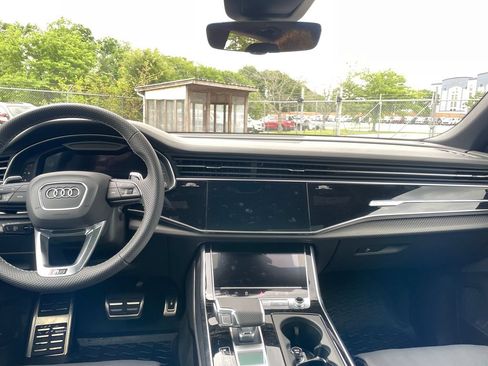 Used 2025 Audi RS Q8 performance AWD/4WD image 17