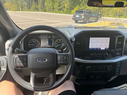 Used 2023 Ford F150 XLT RWD image 2