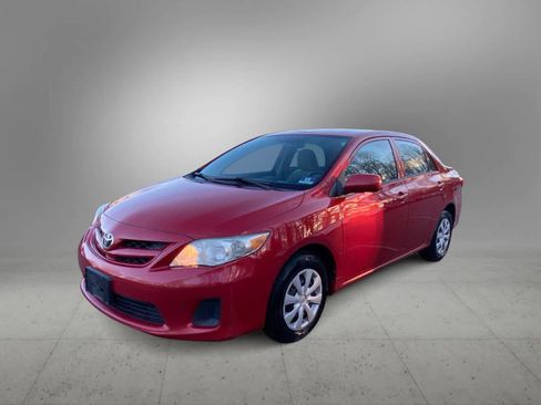 Used 2013 Toyota Corolla L image 9