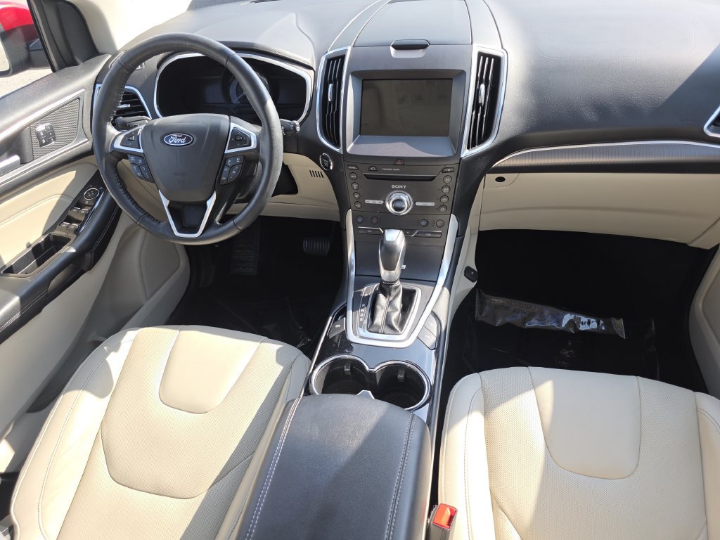 Used 2018 Ford Edge Titanium w/ Equipment Group 302A FWD image 19