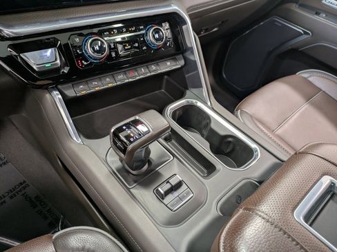 Used 2022 GMC Sierra 1500 Denali image 14