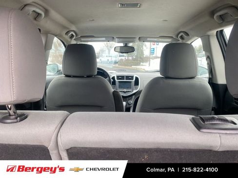 Used 2017 Chevrolet Sonic LT image 22