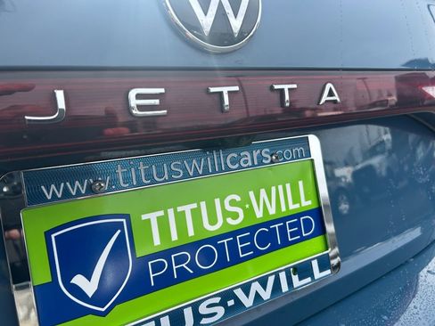 Used 2025 Volkswagen Jetta S image 32