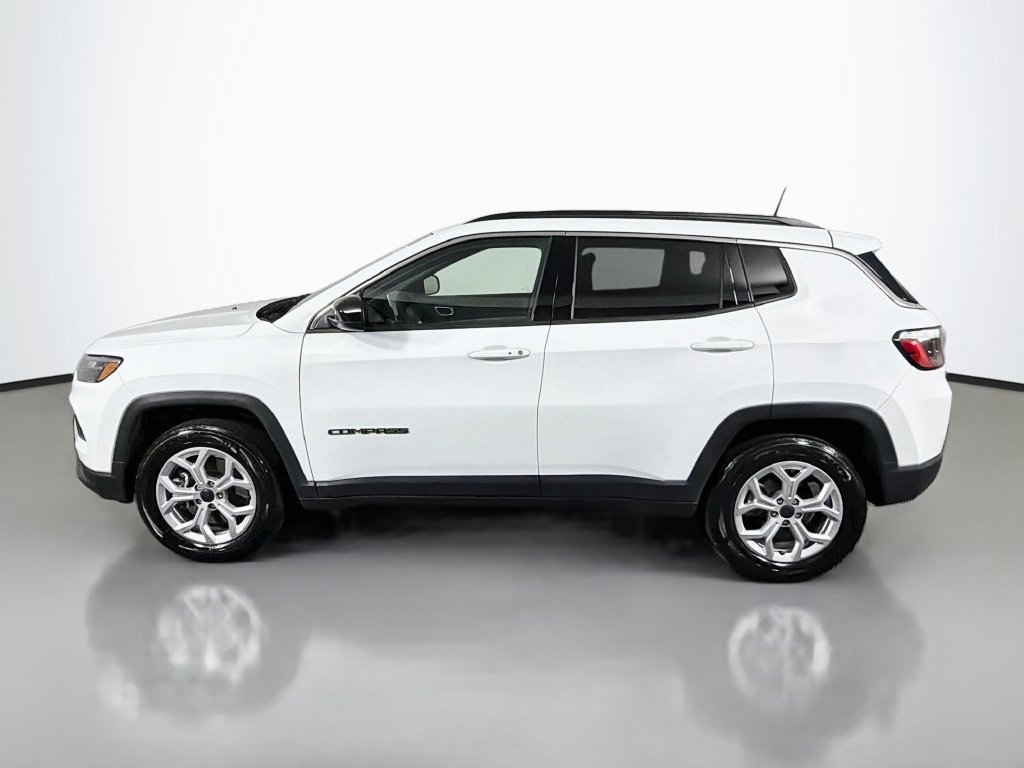 New 2026 Jeep Compass Latitude AWD/4WD image 4