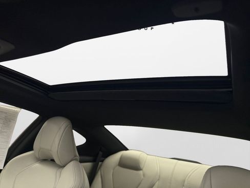 Used 2019 INFINITI Q60 3.0t Luxe image 30