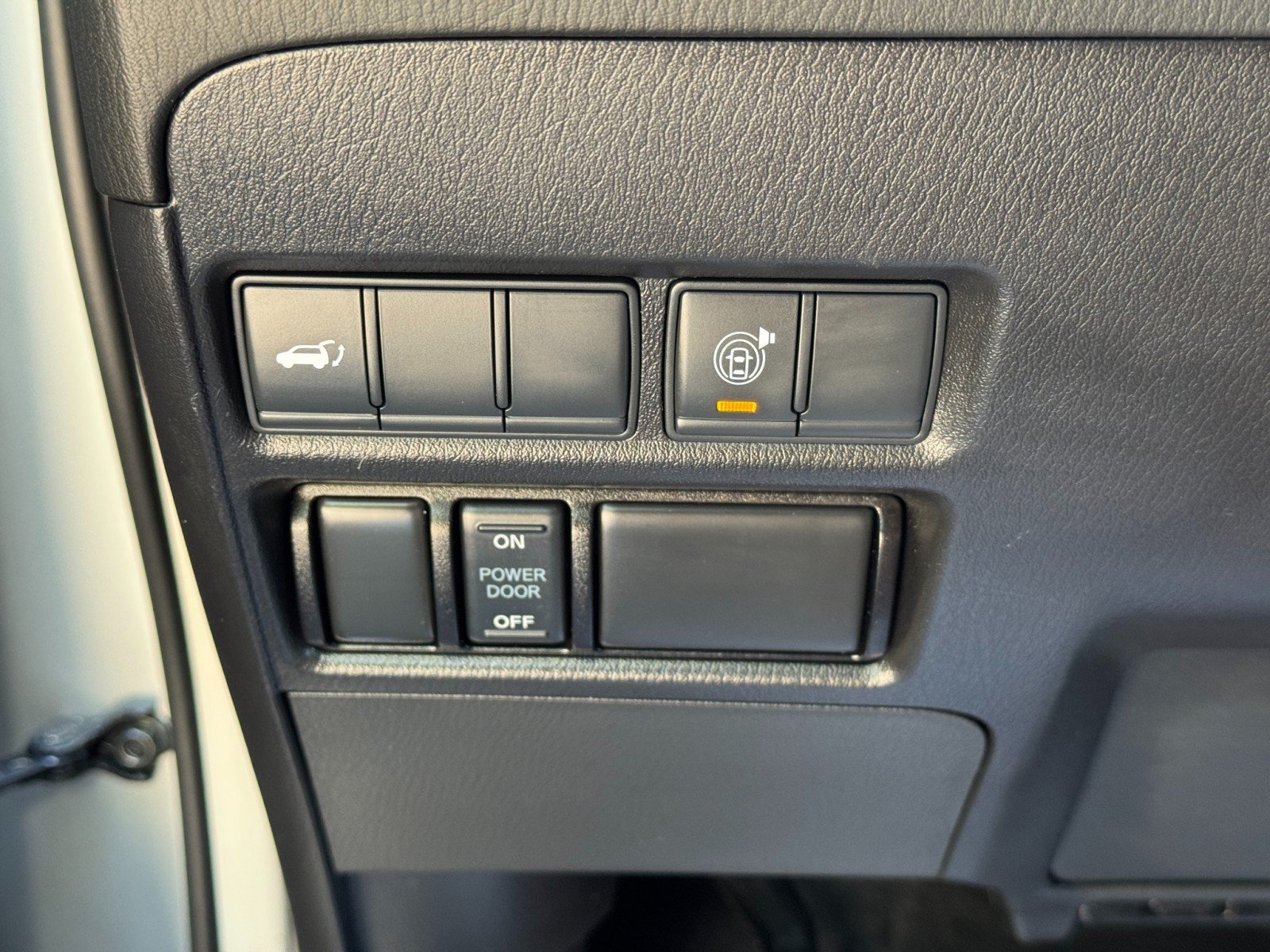 Used 2021 Nissan Armada SL w/ Captain's Chairs Package AWD/4WD image 19
