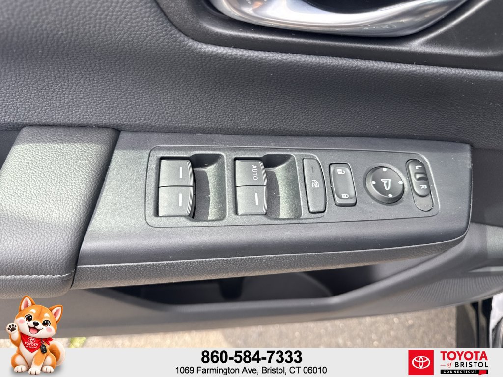 Used 2025 Honda CR-V LX image 16