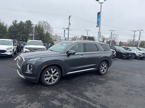 Used 2022 Hyundai Palisade SEL w/ Premium Package image 3