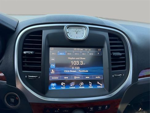 Used 2014 Chrysler 300 RWD image 42