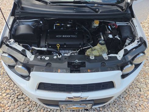 Used 2014 Chevrolet Sonic LT FWD image 14
