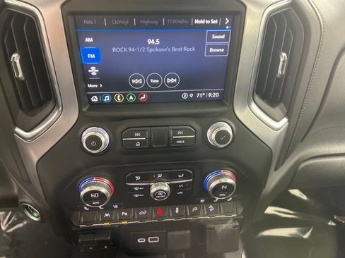 Used 2022 GMC Sierra 1500 SLT w/ SLT Premium Plus Package AWD/4WD image 29