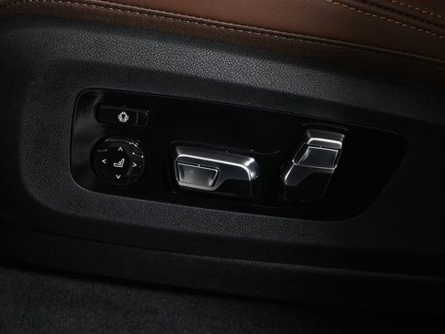 New 2026 BMW X6 xDrive40i w/ Climate Comfort Package image 27