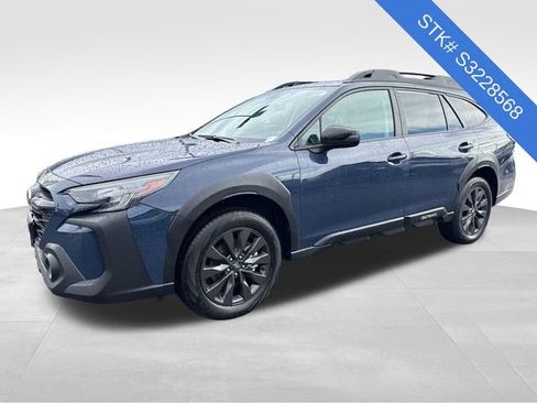 Certified 2025 Subaru Outback Onyx Edition image 3