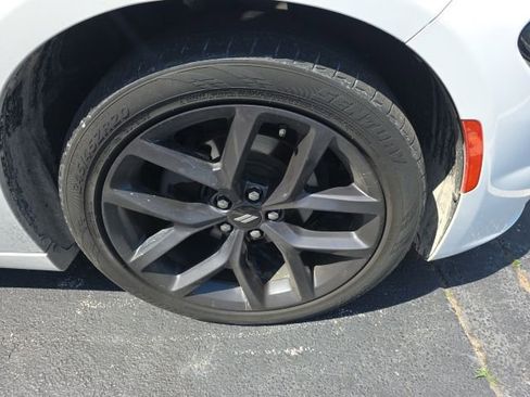 Used 2019 Dodge Charger SXT w/ Plus Group RWD image 15