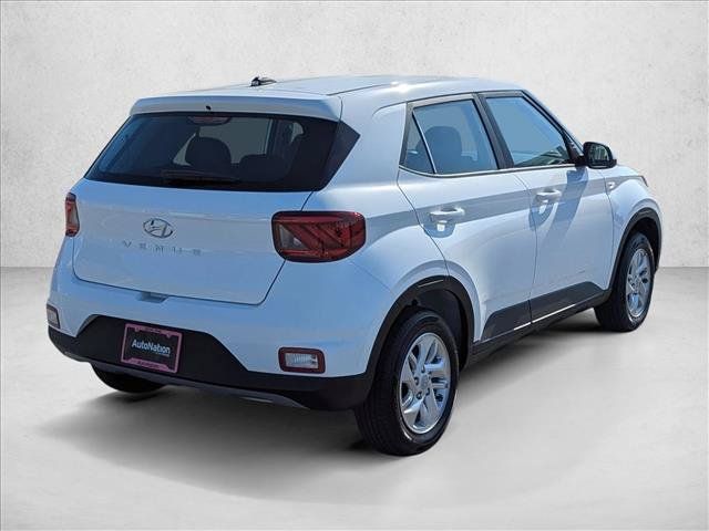 New 2026 Hyundai Venue SE FWD image 5