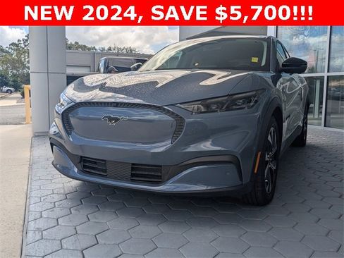 New 2024 Ford Mustang Mach-E Select image 18