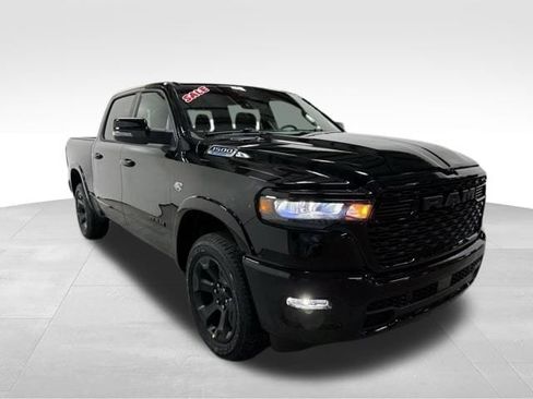 New 2026 RAM 1500 4x4 Crew Cab image 4