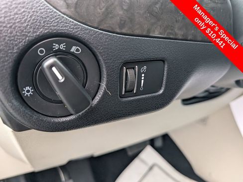 Used 2016 Dodge Grand Caravan American Value Package FWD image 14