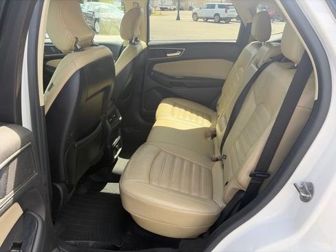 Used 2015 Ford Edge SEL w/ Equipment Group 201A AWD/4WD image 17