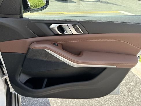 Used 2022 BMW X5 sDrive40i w/ Premium Package image 44