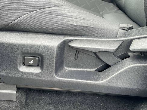 Used 2024 Toyota Tacoma SR5 w/ SR5 Upgrade Package RWD image 19