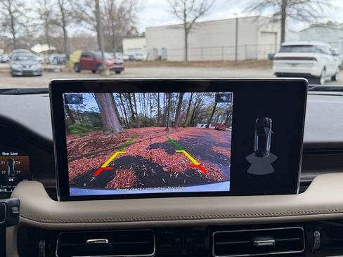 Certified 2022 Lincoln Nautilus Reserve image 11