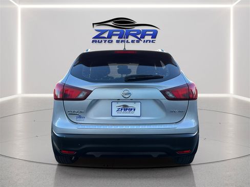 Used 2017 Nissan Rogue Sport SV AWD/4WD image 6