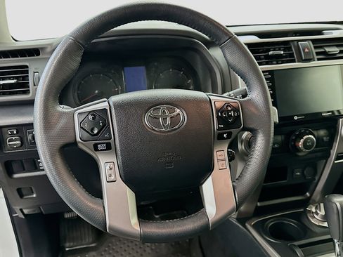 Used 2024 Toyota 4Runner SR5 image 18